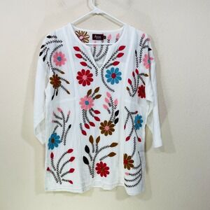 Avani Del Amour Women's Size M White Embroidered Floral Boho Blouse 3/4 Sleeve‎
